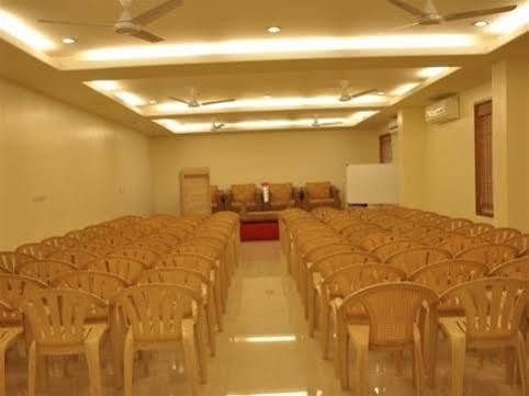 Hotel Rithanns Karumathampatti Karumattampatti Extérieur photo